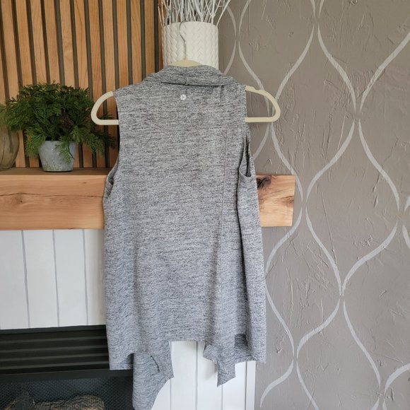 90 Degree Layering Vest - Picture 2 of 3